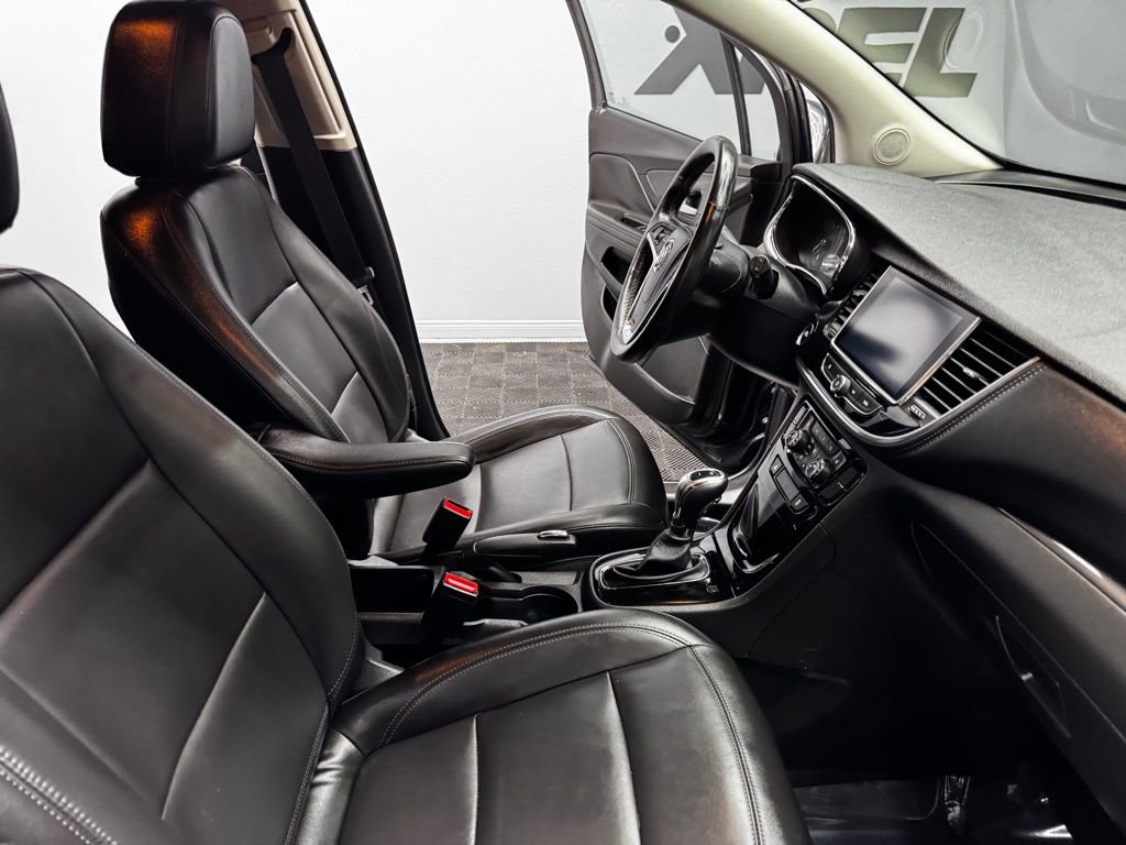 Used 2018 Buick Encore Essence FWD image 51