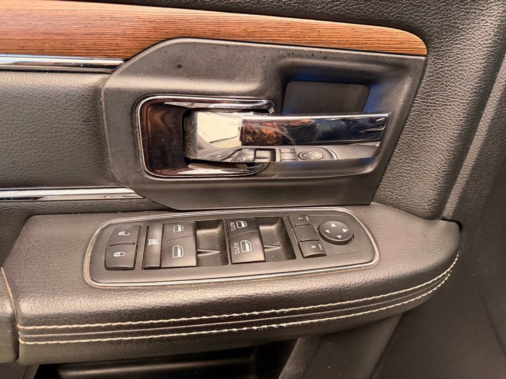 Used 2014 RAM 2500 Laramie w/ Protection Group image 19