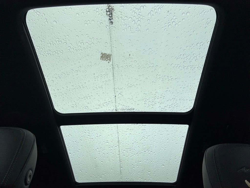 New 2026 Buick Enclave Avenir w/ Super Cruise Package image 4