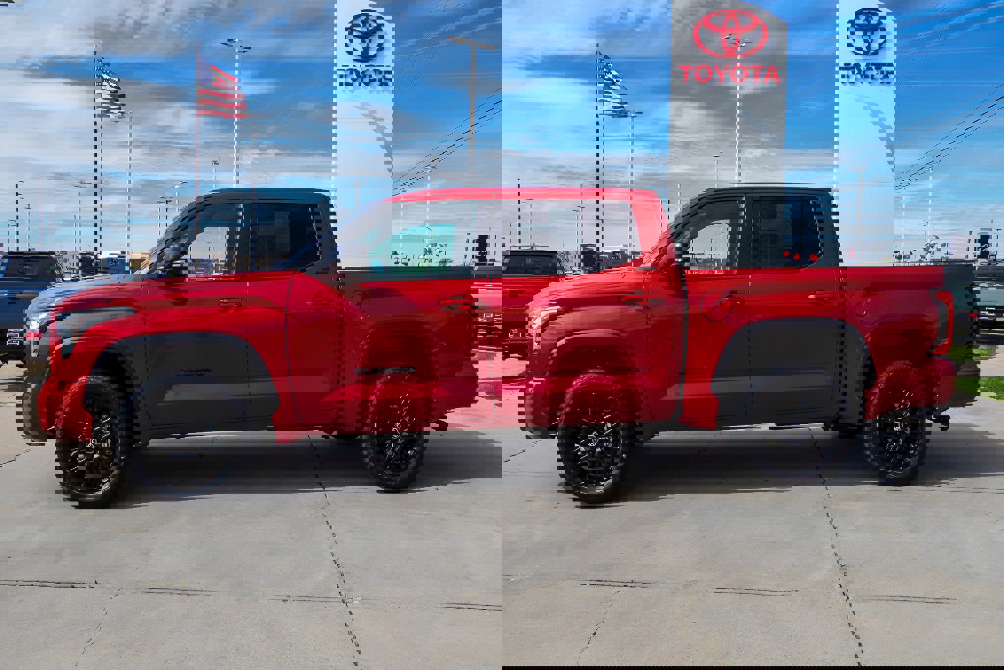 Certified 2026 Toyota Tundra Limited AWD/4WD image 5