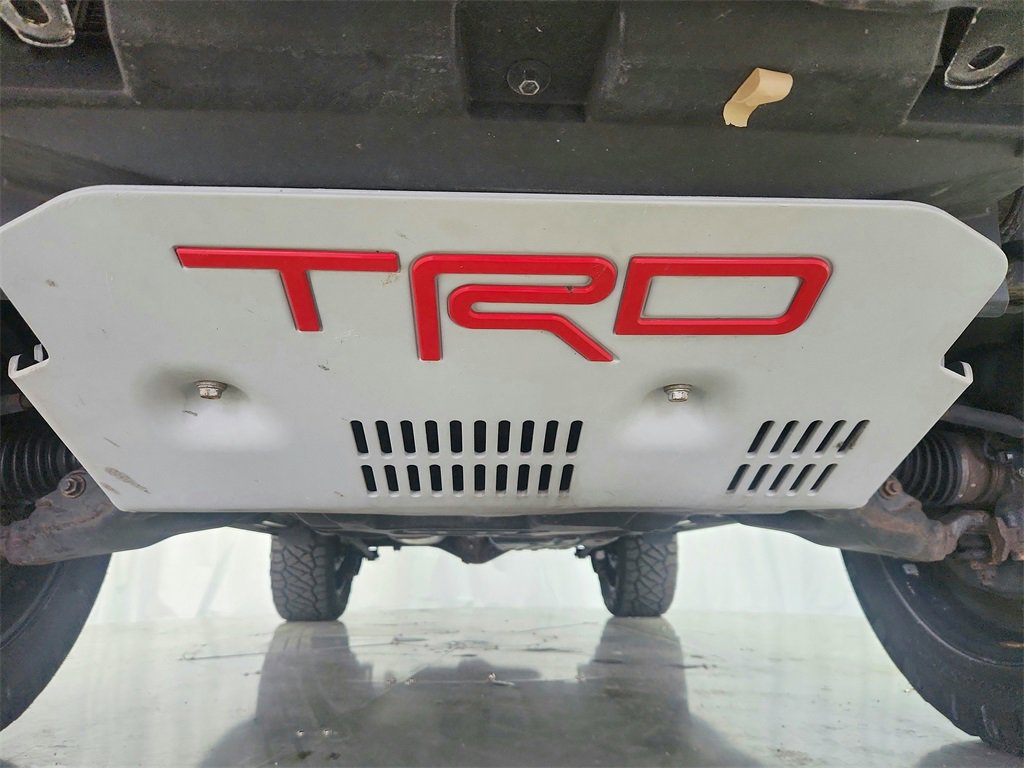 Used 2014 Toyota 4Runner Limited image 34