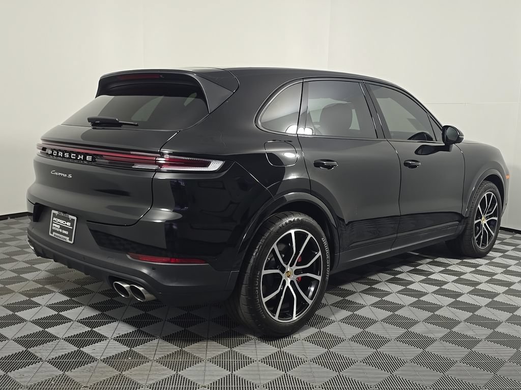 Certified 2024 Porsche Cayenne S AWD/4WD image 7