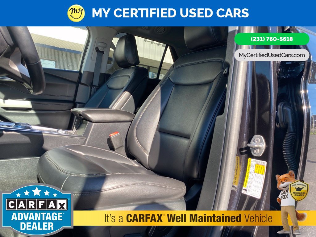 Used 2020 Ford Explorer XLT w/ Equipment Group 202A AWD/4WD image 16