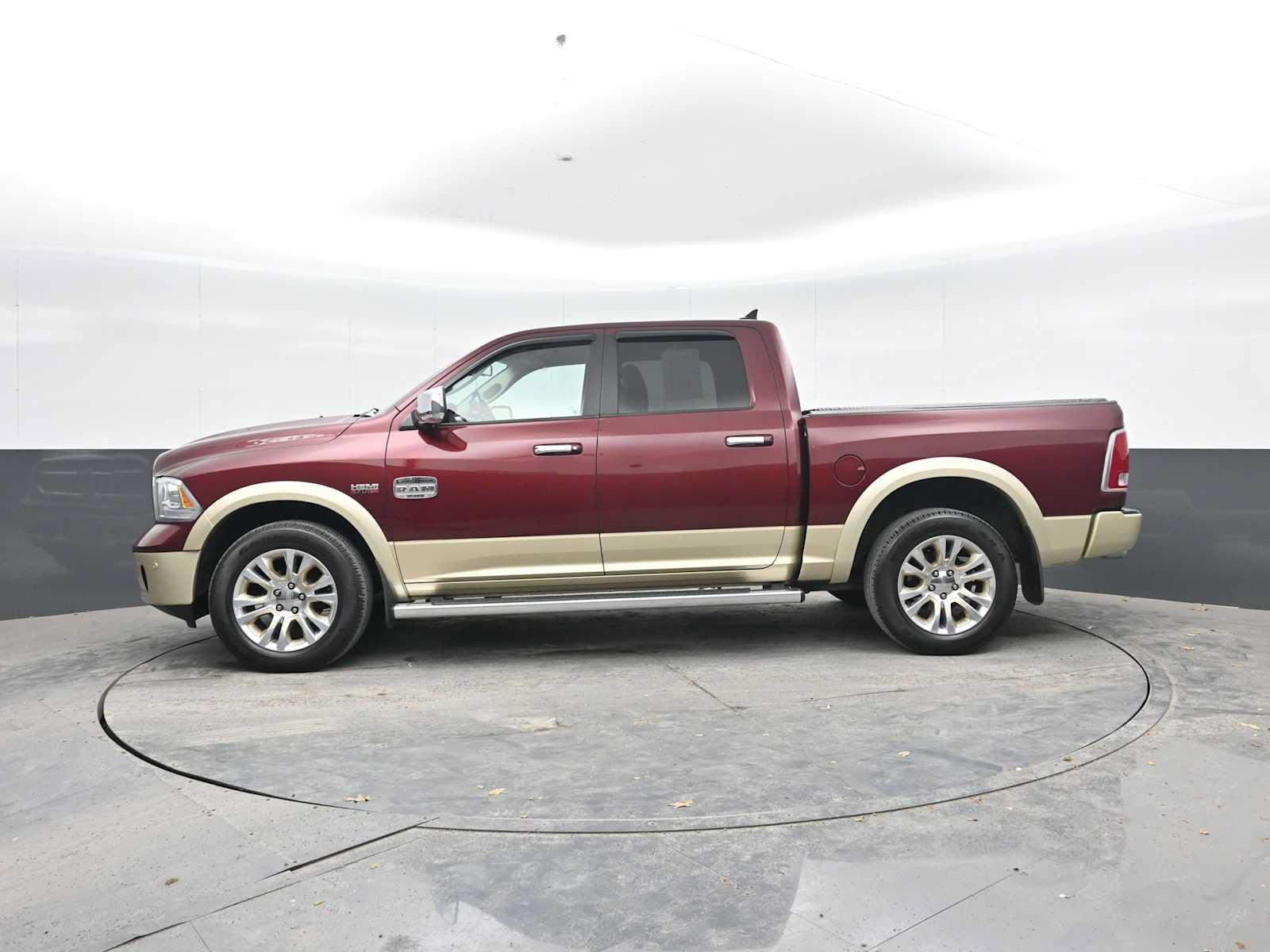 Used 2016 RAM 1500 Laramie Longhorn w/ Convenience Group AWD/4WD image 4
