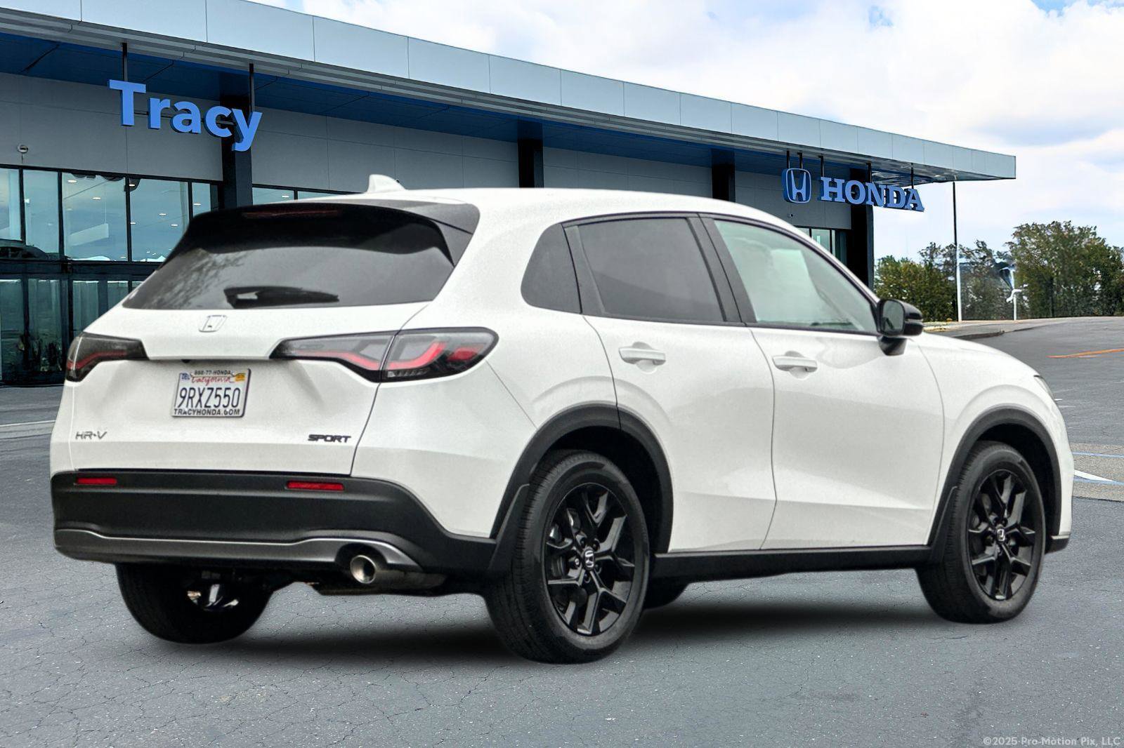 Certified 2025 Honda HR-V Sport image 6