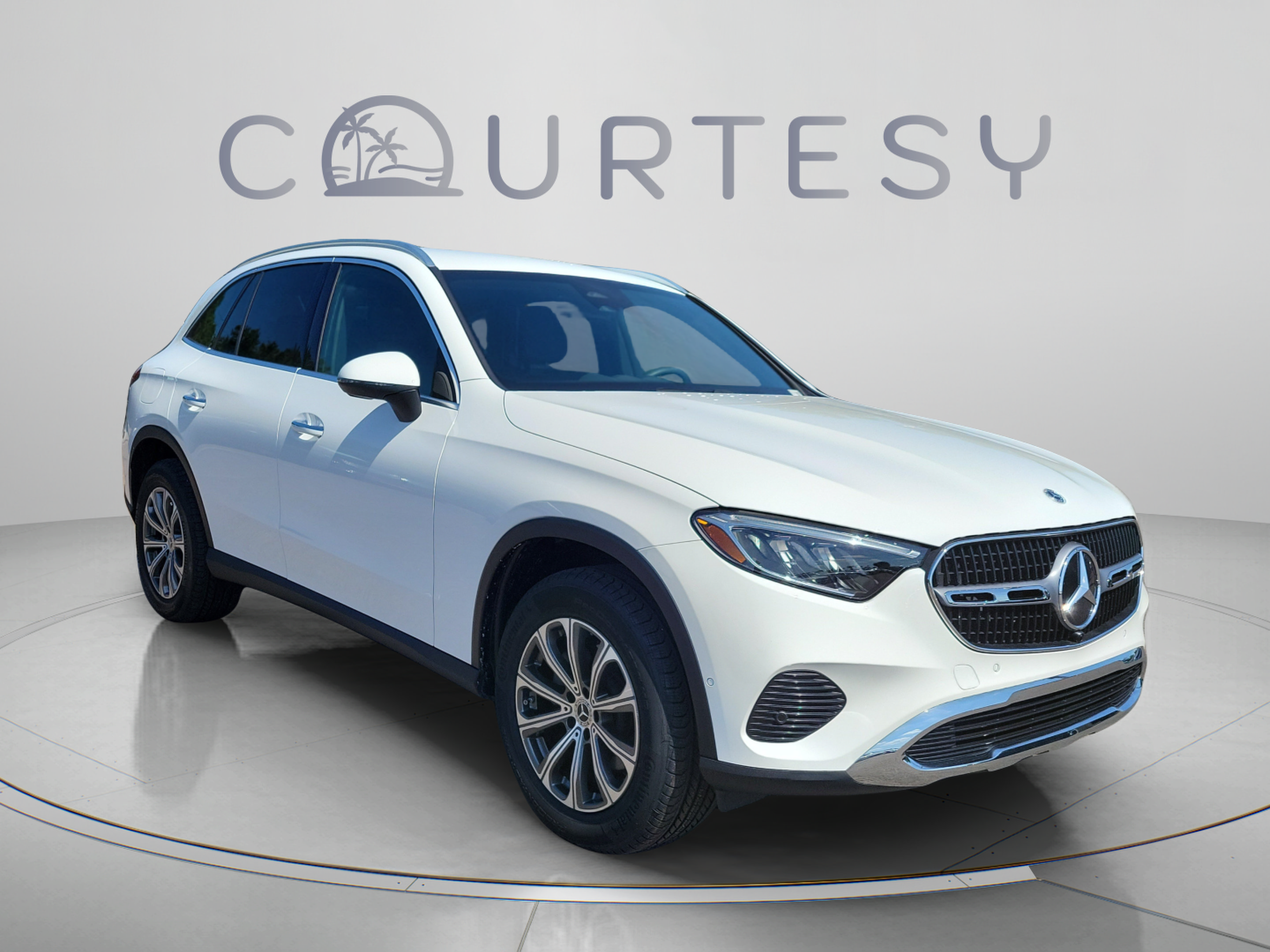Certified 2024 Mercedes-Benz GLC 300 4MATIC image 4