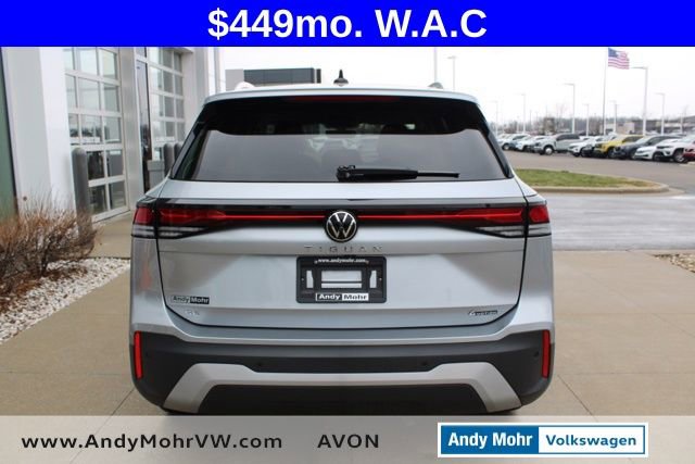 Used 2025 Volkswagen Tiguan SE AWD/4WD image 7