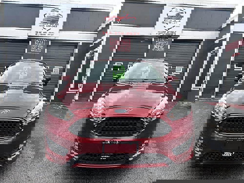 Used 2015 Ford Focus SE w/ SE Sport Package
