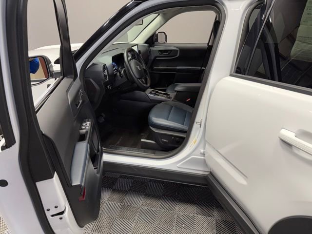 Used 2024 Ford Bronco Sport Outer Banks AWD/4WD image 14