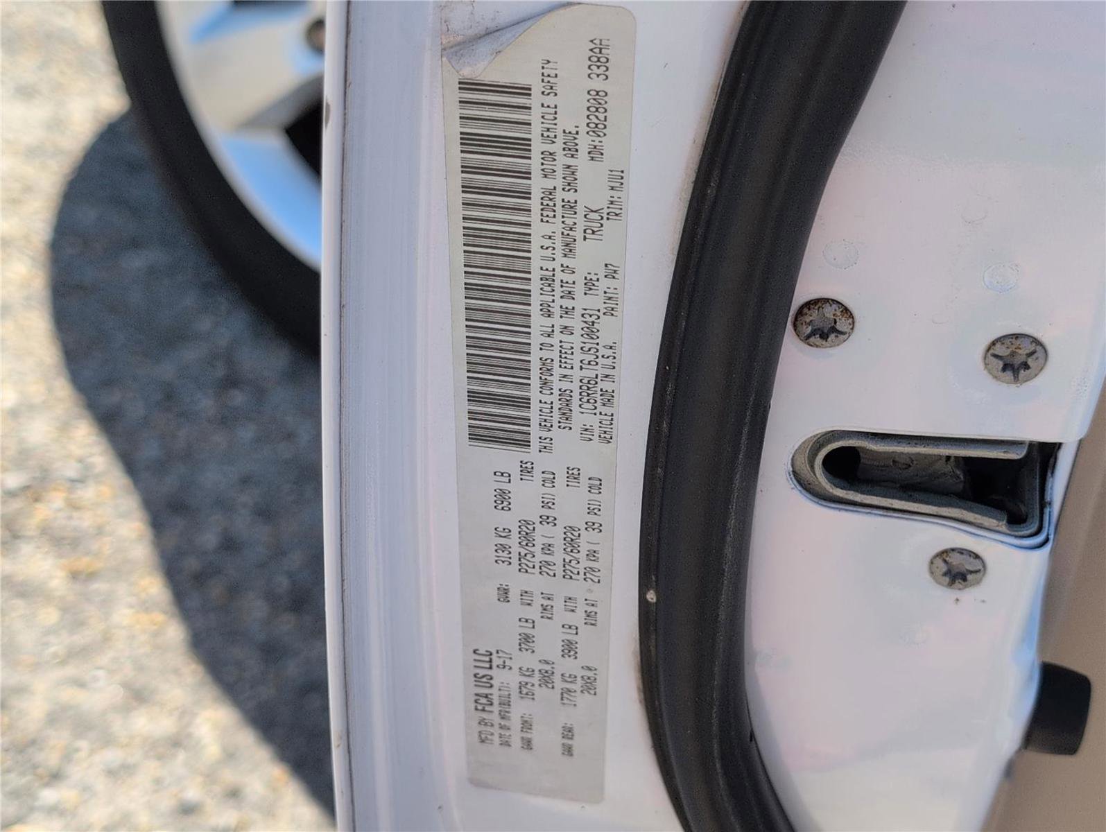 Used 2018 RAM 1500 SLT image 31