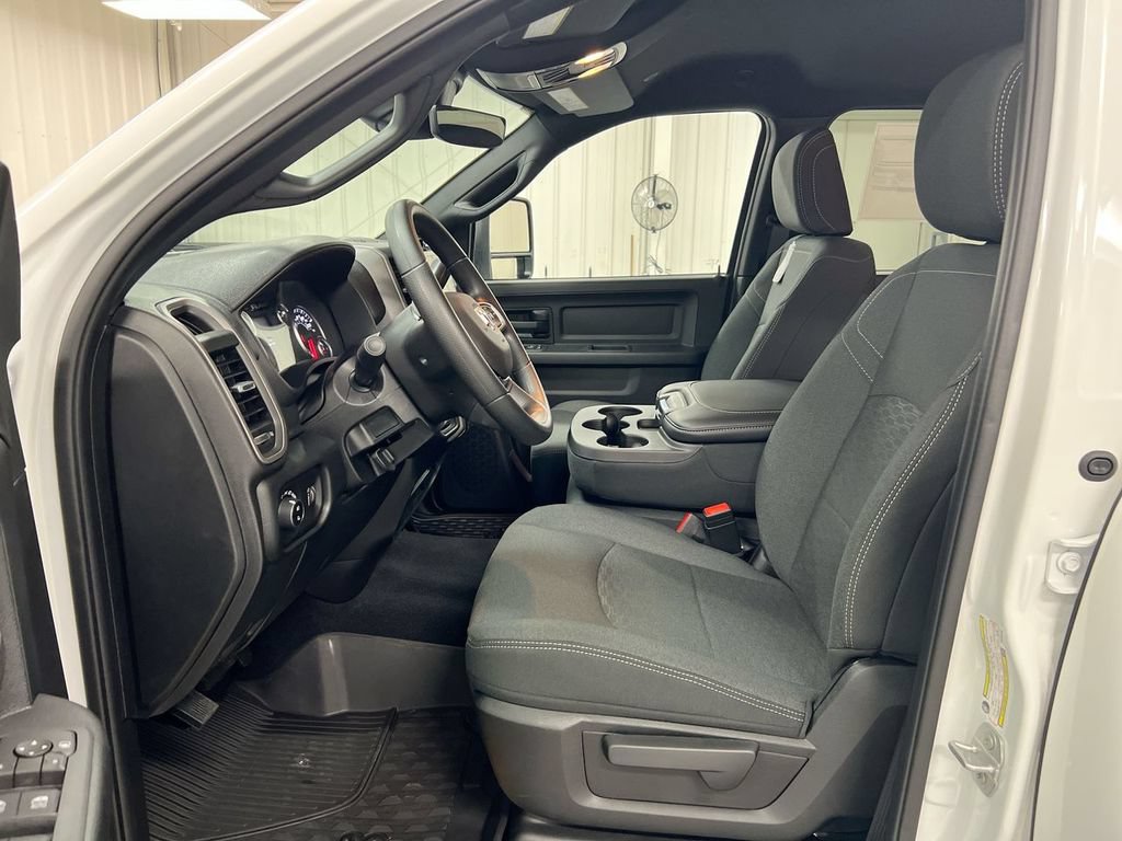 New 2026 RAM 3500 Tradesman AWD/4WD image 15
