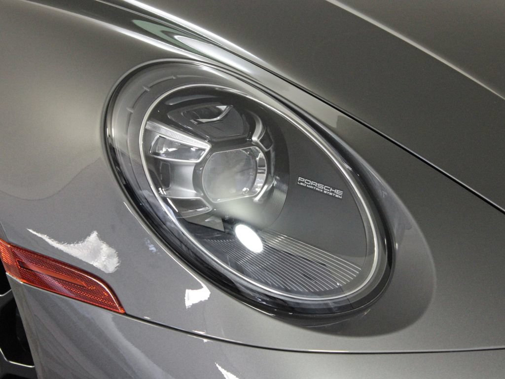 Certified 2024 Porsche 911 Targa 4S w/ Premium Package AWD/4WD image 11