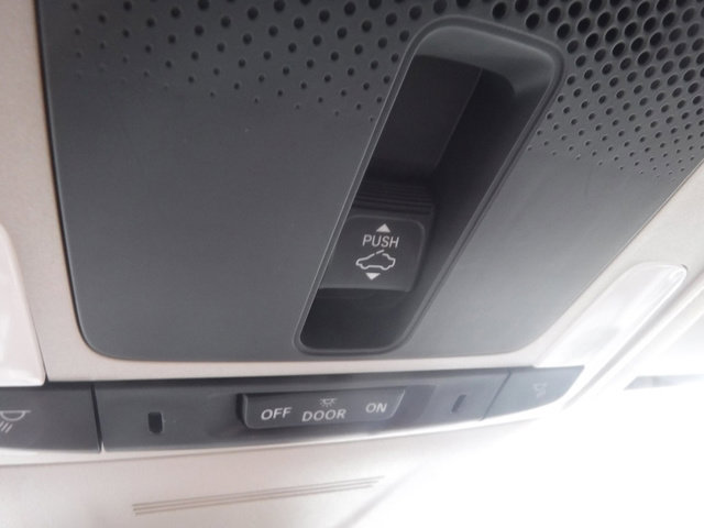 Used 2025 Honda CR-V EX image 29