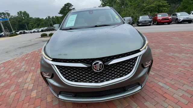 Used 2023 Buick Enclave Avenir FWD image 4
