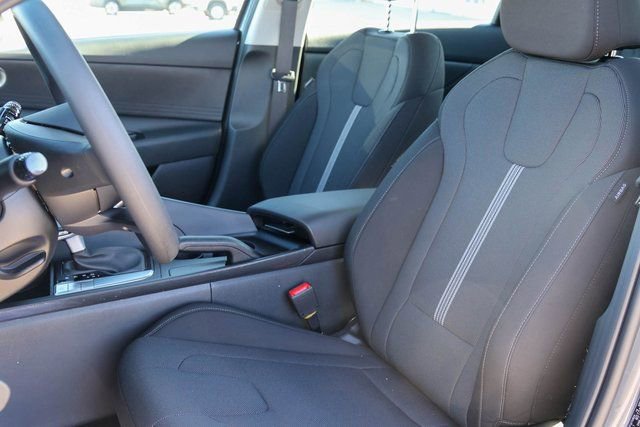 New 2026 Hyundai Elantra SE image 10
