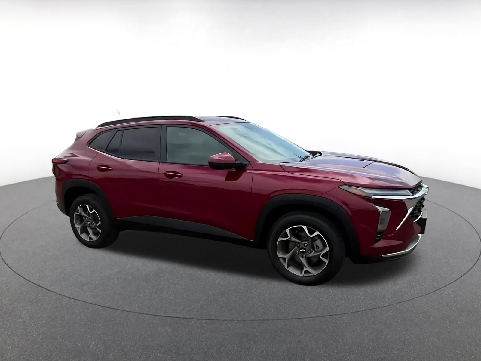 Used 2025 Chevrolet Trax LT w/ LT Convenience Package FWD video 2