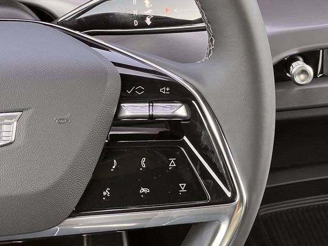 New 2027 Cadillac Vistiq Luxury AWD/4WD image 13