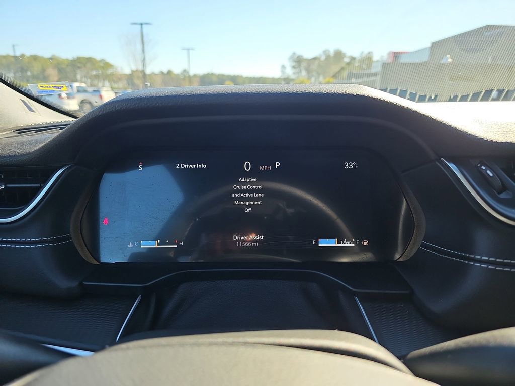 Used 2025 Jeep Grand Cherokee Laredo X w/ Trailer Tow Package image 22