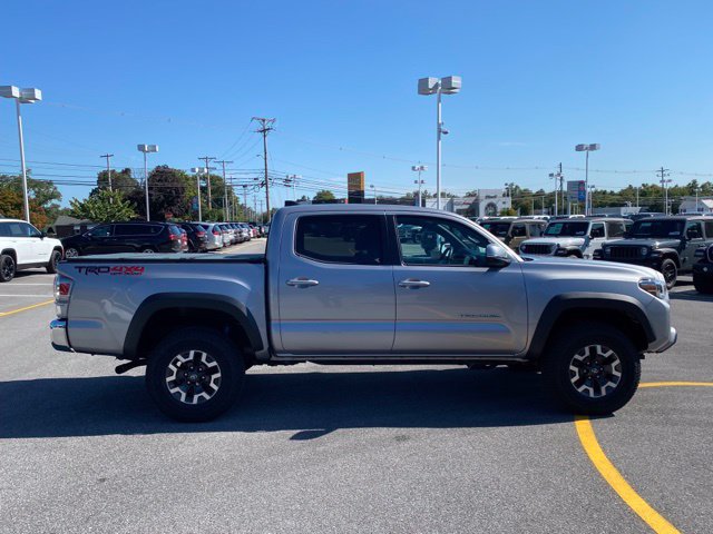 Used 2021 Toyota Tacoma TRD Off-Road AWD/4WD image 6