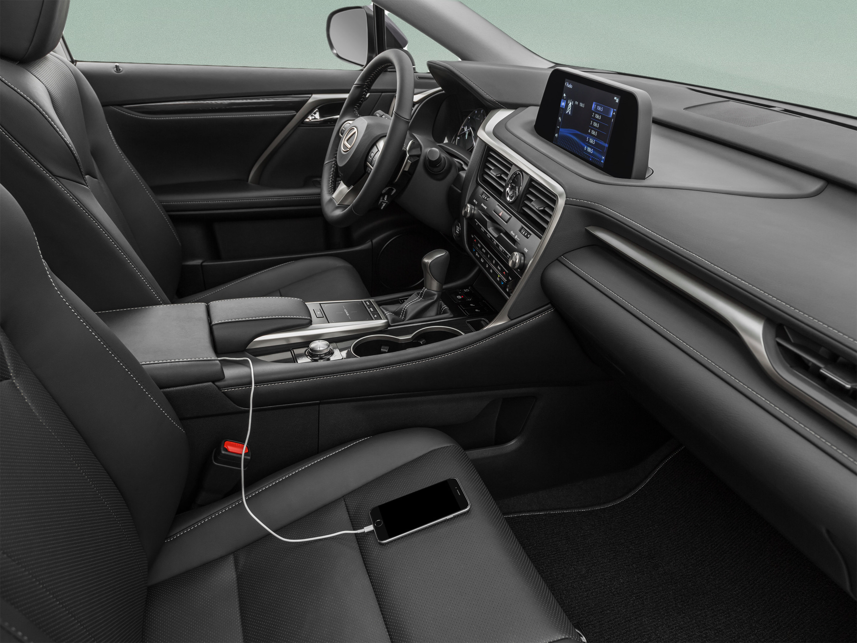 Used 2022 Lexus RX 350L Luxury w/ Accessory Package (Z1) FWD image 30
