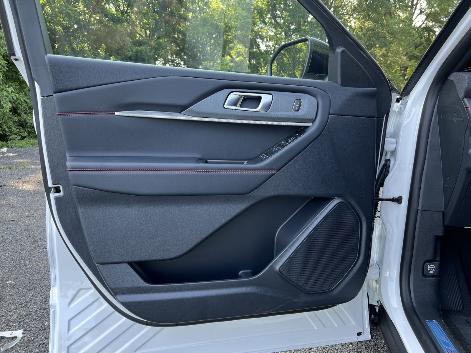 New 2026 Ford Explorer ST-Line AWD/4WD image 14