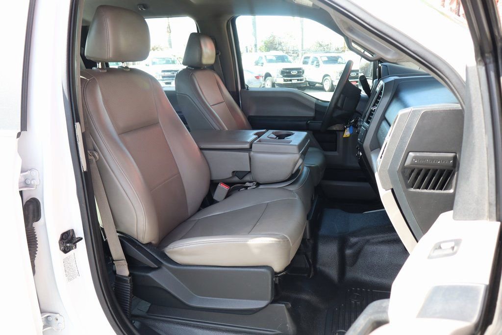 Used 2017 Ford F550 2WD Crew Cab Super Duty image 43