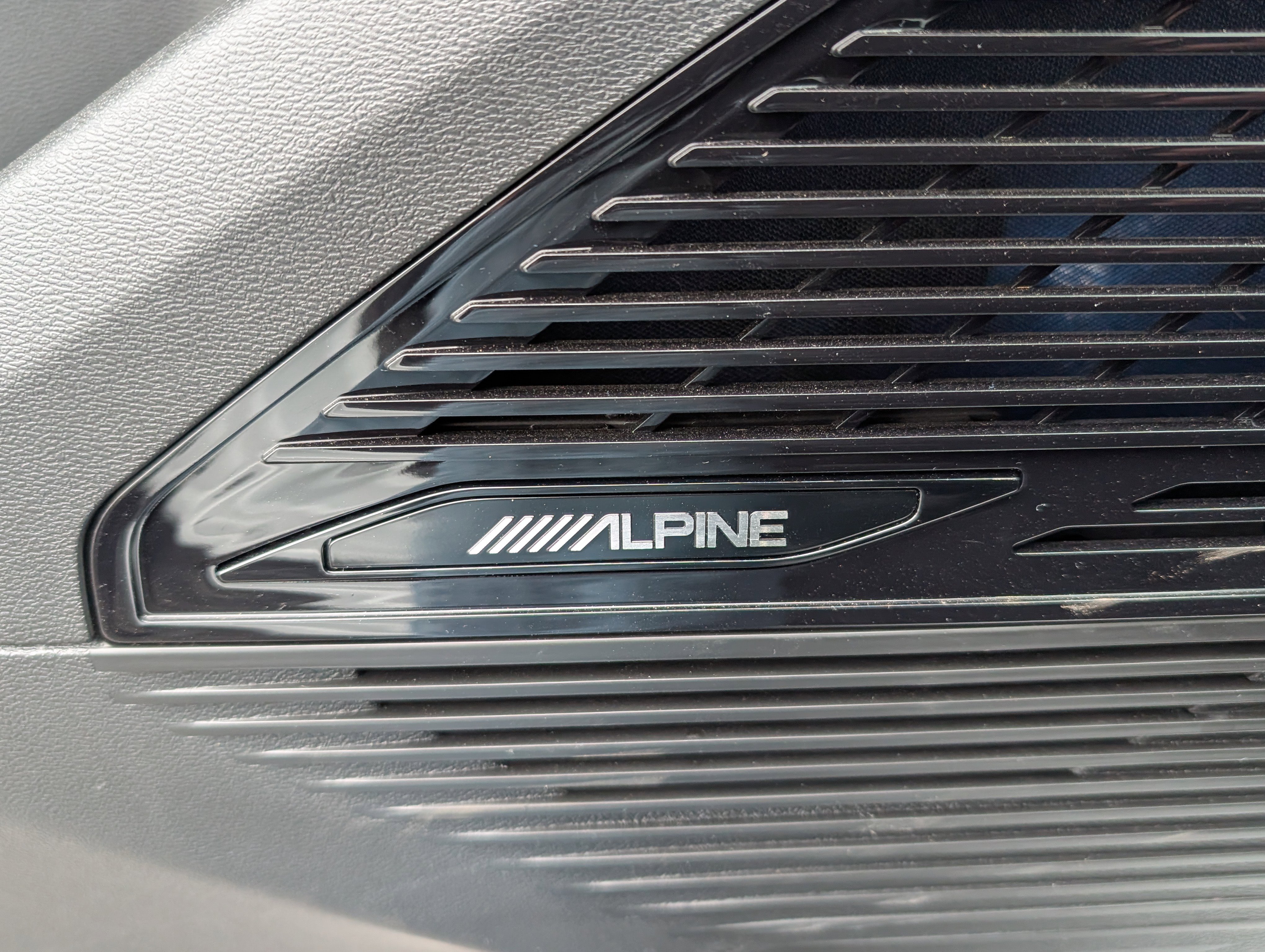 New 2026 Jeep Cherokee Limited image 15