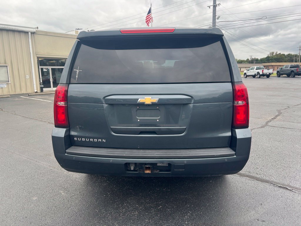 Used 2020 Chevrolet Suburban LT AWD/4WD image 4