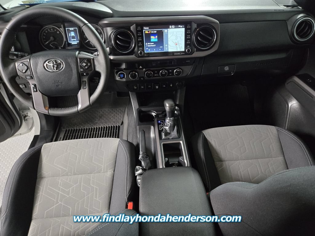 Used 2023 Toyota Tacoma TRD Off-Road w/ Advanced Technology Package AWD/4WD image 16