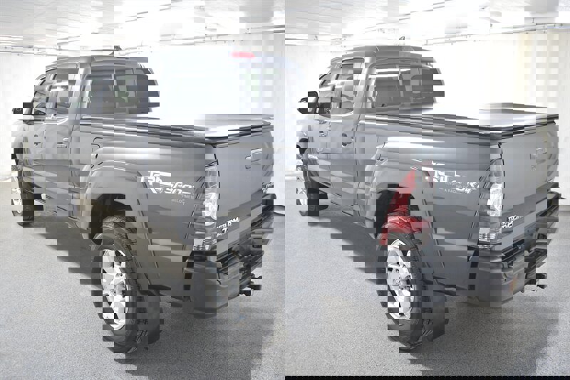 Used 2014 Toyota Tacoma PreRunner w/ TRD Sport Package RWD image 4