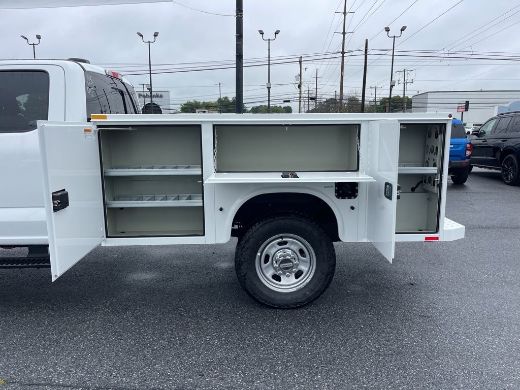 New 2025 Ford F350 XL w/ XL Chrome Package image 7