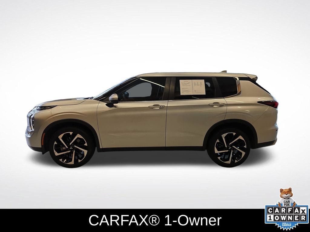 Used 2024 Mitsubishi Outlander SE Black Edition FWD video 2