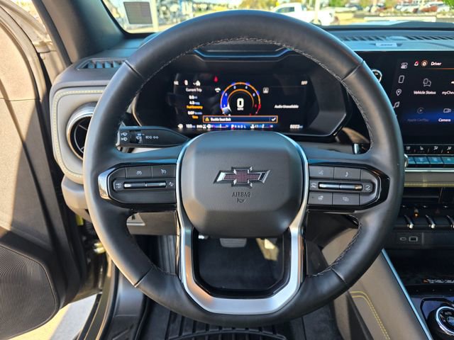 Used 2025 Chevrolet Colorado ZR2 w/ Technology Package image 10