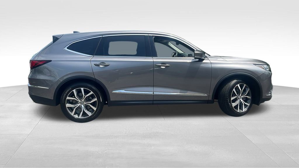 Used 2023 Acura MDX SH-AWD w/ Technology Package image 2