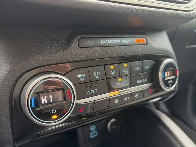 Used 2021 Ford Escape SE w/ Cold Weather Package image 16