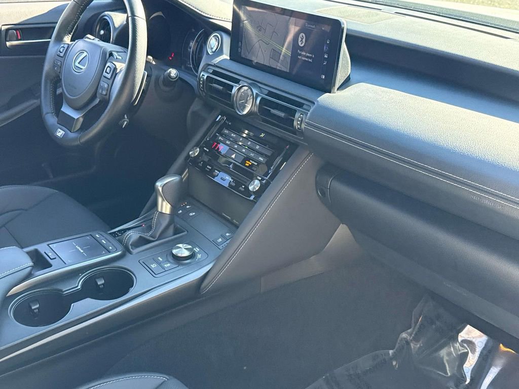 Used 2025 Lexus IS 350 F Sport w/ Navigation Package image 32