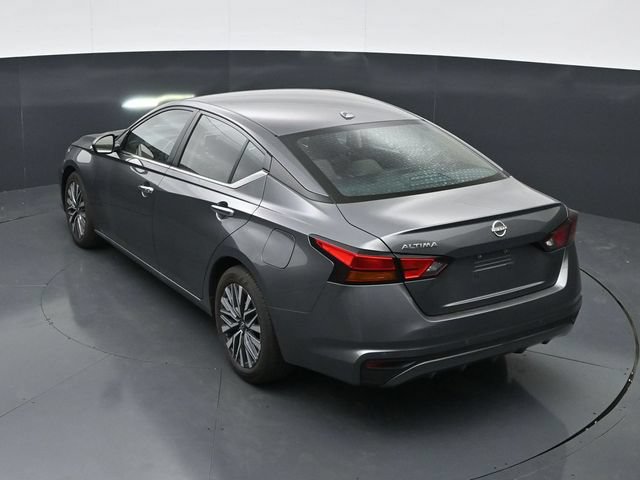 Used 2025 Nissan Altima 2.5 SV FWD image 35