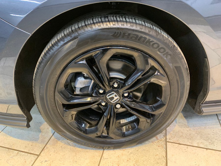 Used 2025 Honda Accord SE image 13