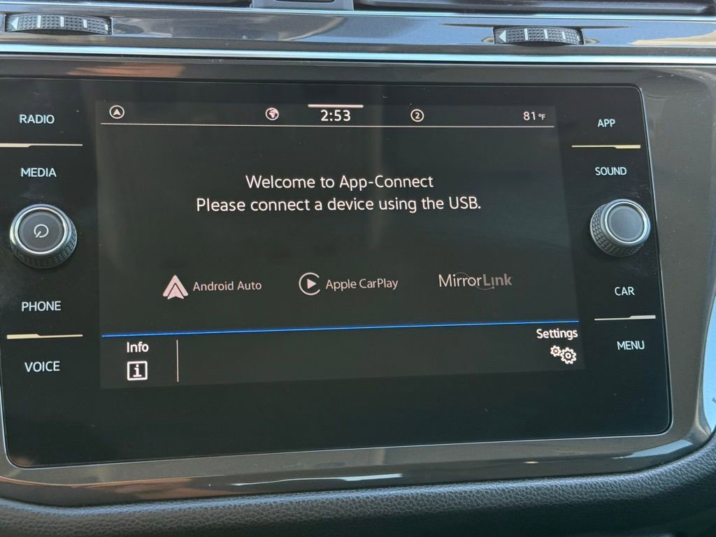 Certified 2023 Volkswagen Tiguan SE FWD image 18