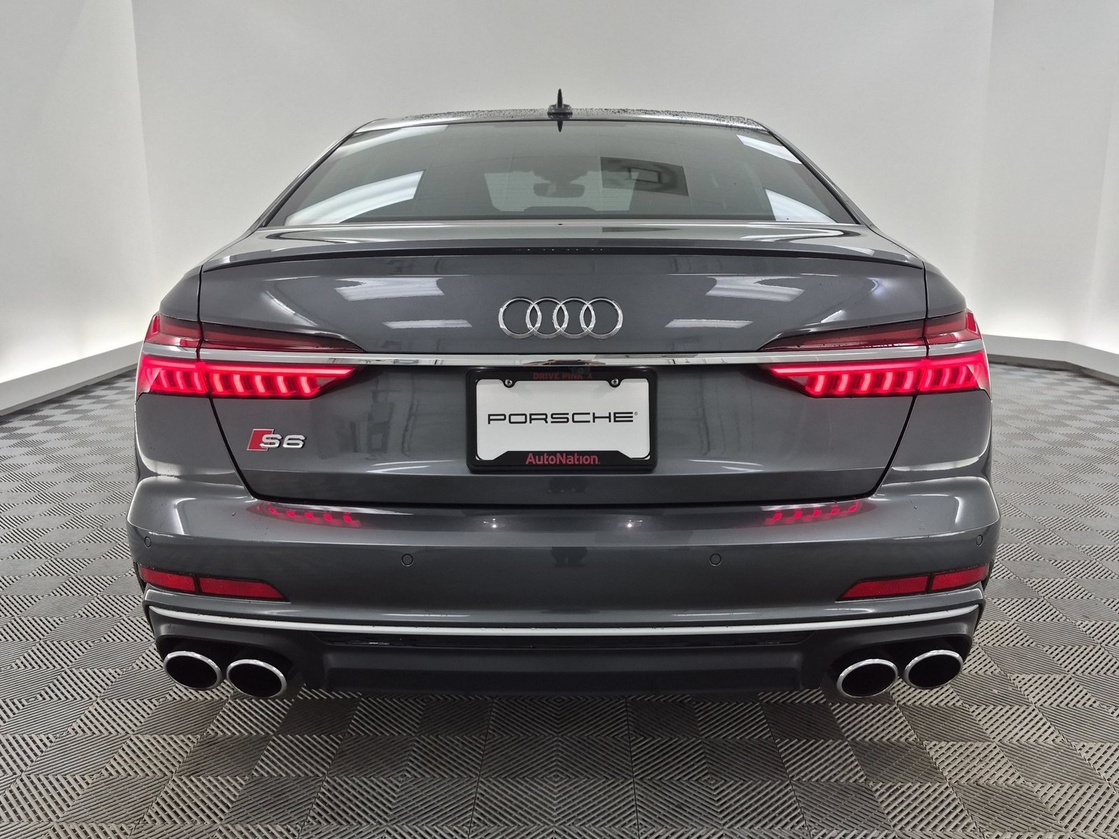 Used 2022 Audi S6 Prestige AWD/4WD image 11