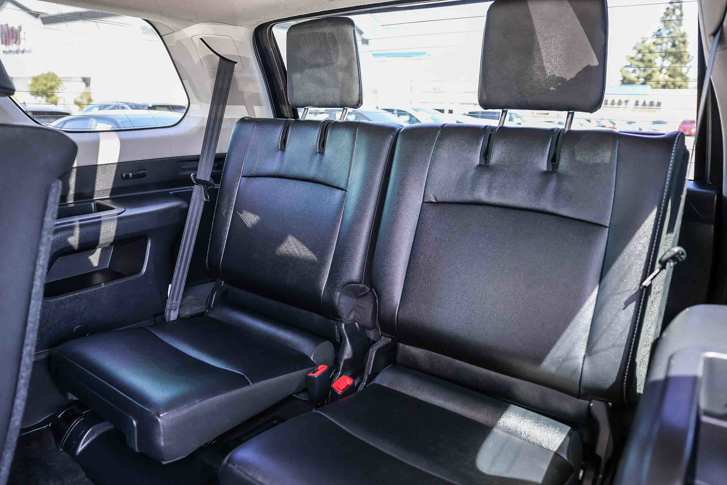 Used 2024 Toyota 4Runner SR5 Premium w/ Moonroof Package RWD image 10