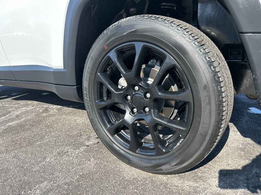 Used 2023 Jeep Compass Altitude image 32