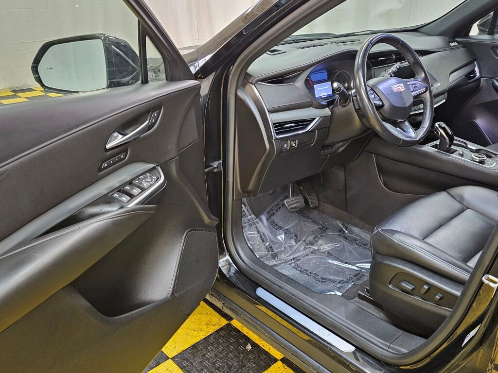Used 2020 Cadillac XT4 Premium Luxury image 20