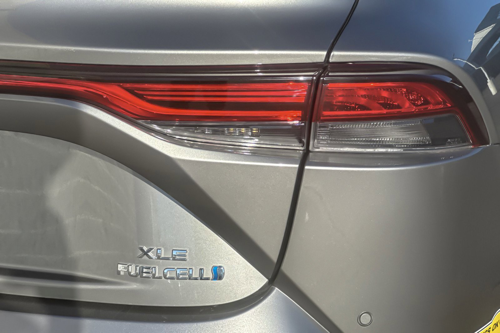 Used 2022 Toyota Mirai XLE w/ Advanced Technology Package image 25