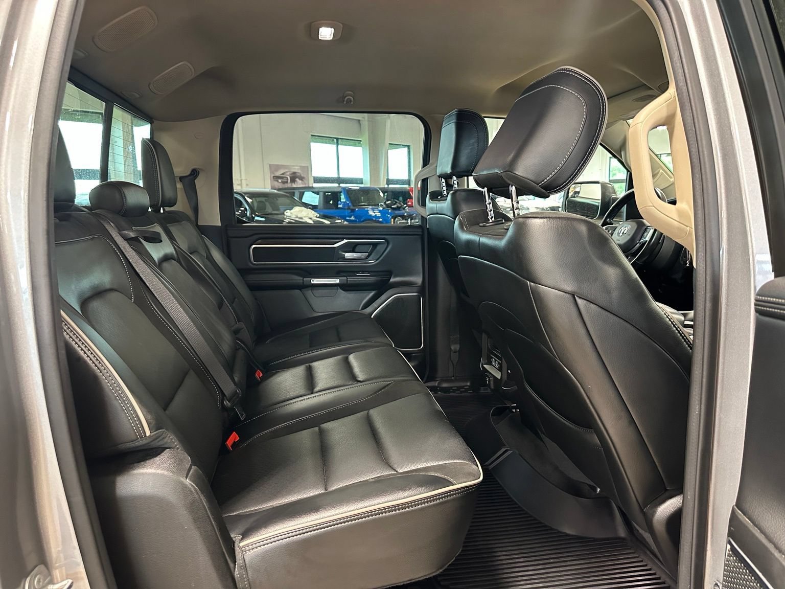 Used 2021 RAM 1500 Laramie AWD/4WD image 39