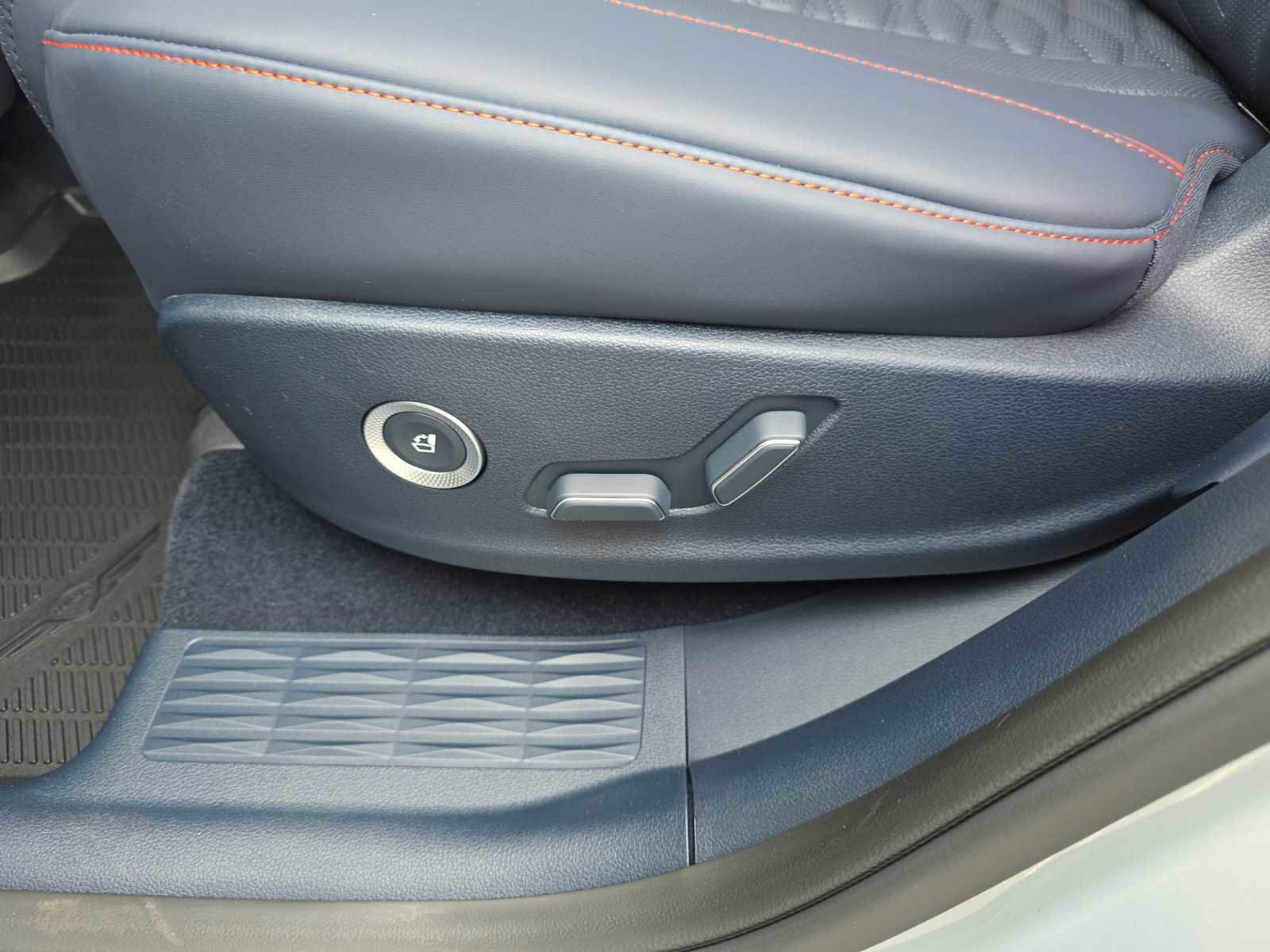 New 2026 Genesis GV80 3.5T e-SC AWD/4WD image 31