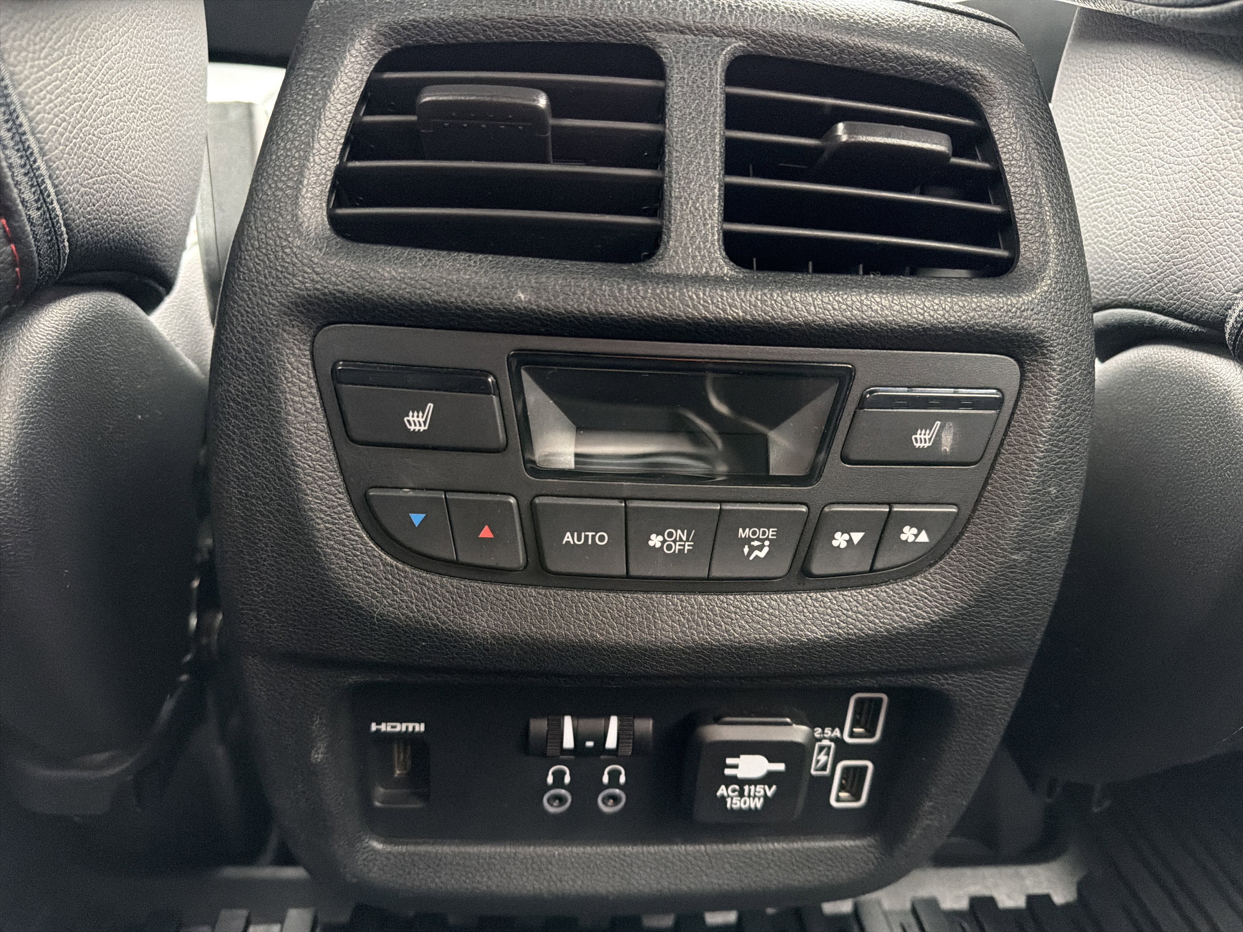 Used 2022 Honda Pilot Black Edition image 28