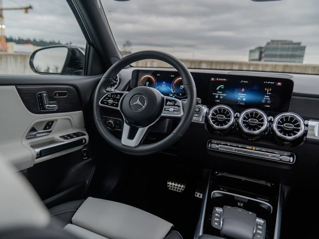 Certified 2023 Mercedes-Benz GLB 250 4MATIC image 19