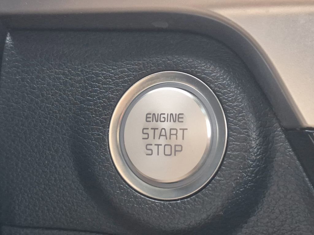 Certified 2025 Kia Telluride EX image 31