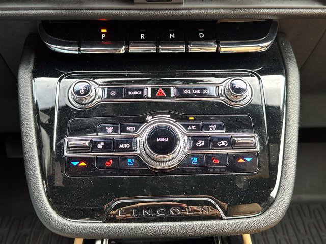 Used 2022 Lincoln Corsair Reserve w/ Equipment Group 201A AWD/4WD image 31
